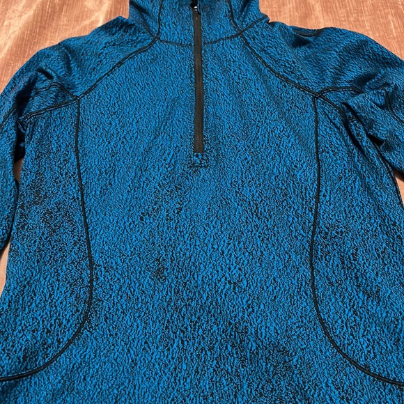 Lululemon pullover - Picture 2 of 5